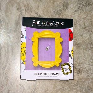 Friends Peephole Frame